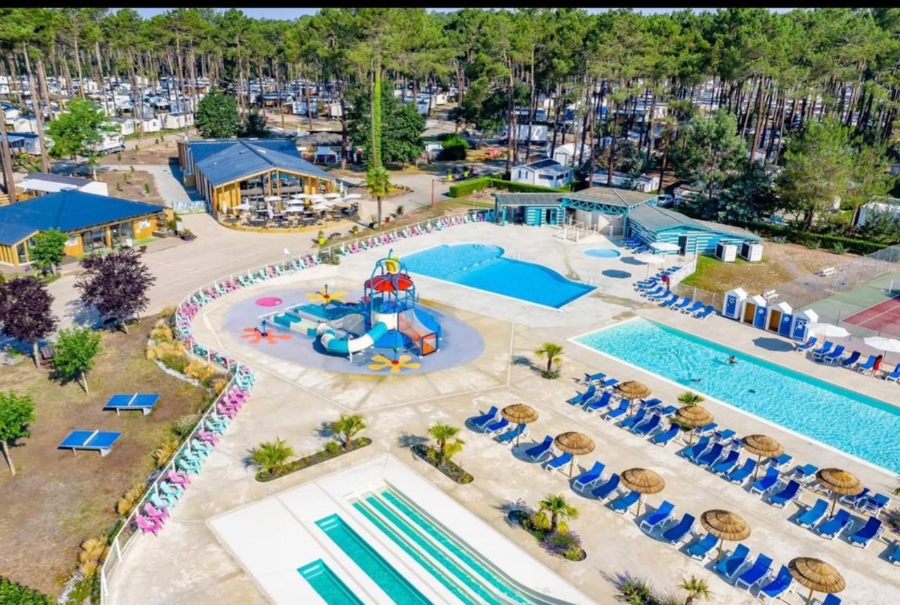 Camping Les Dunes De Contis แซ็งต์-จูเลียง-อ็อง-บอร์ง ภายนอก รูปภาพ